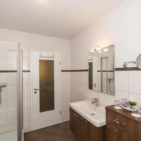 Apartmenthaus Kleiner Falke *